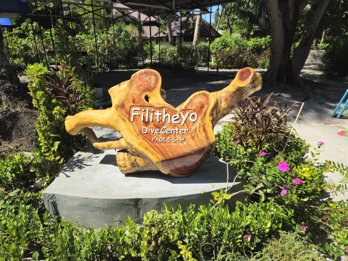 Neues Logo des Nachfolgers, hat schon 5 Sterne vor Betriebsgebinn